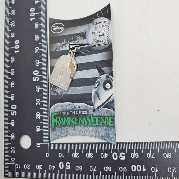 Tim Burton Frankenweenie Rest in Peace Phone Charm Y2K NIP - Picture 9 of 10